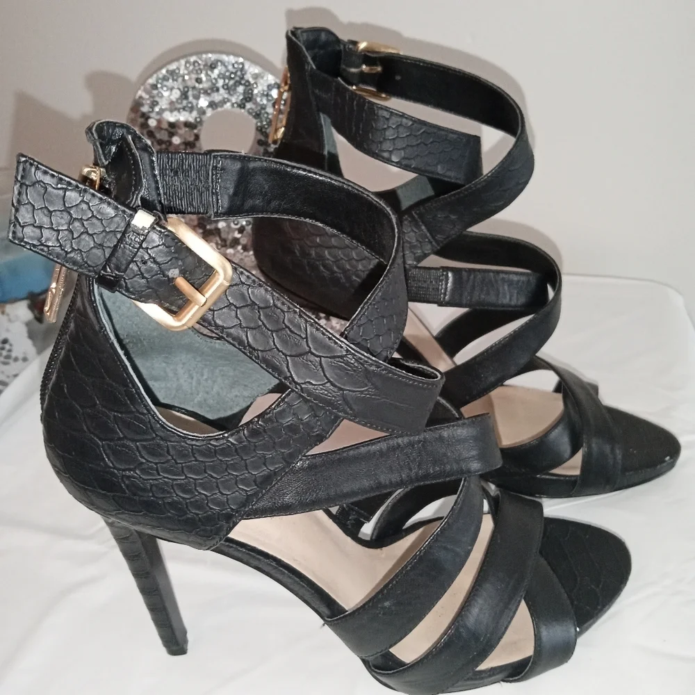 Size 8 1/2 Guess black python heels
